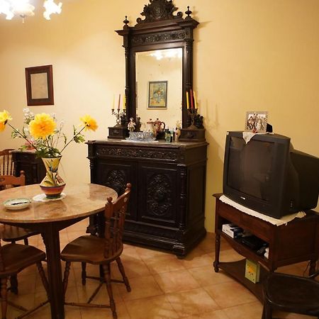 Casa Vacanze Da Rosy Ерколано Екстериор снимка
